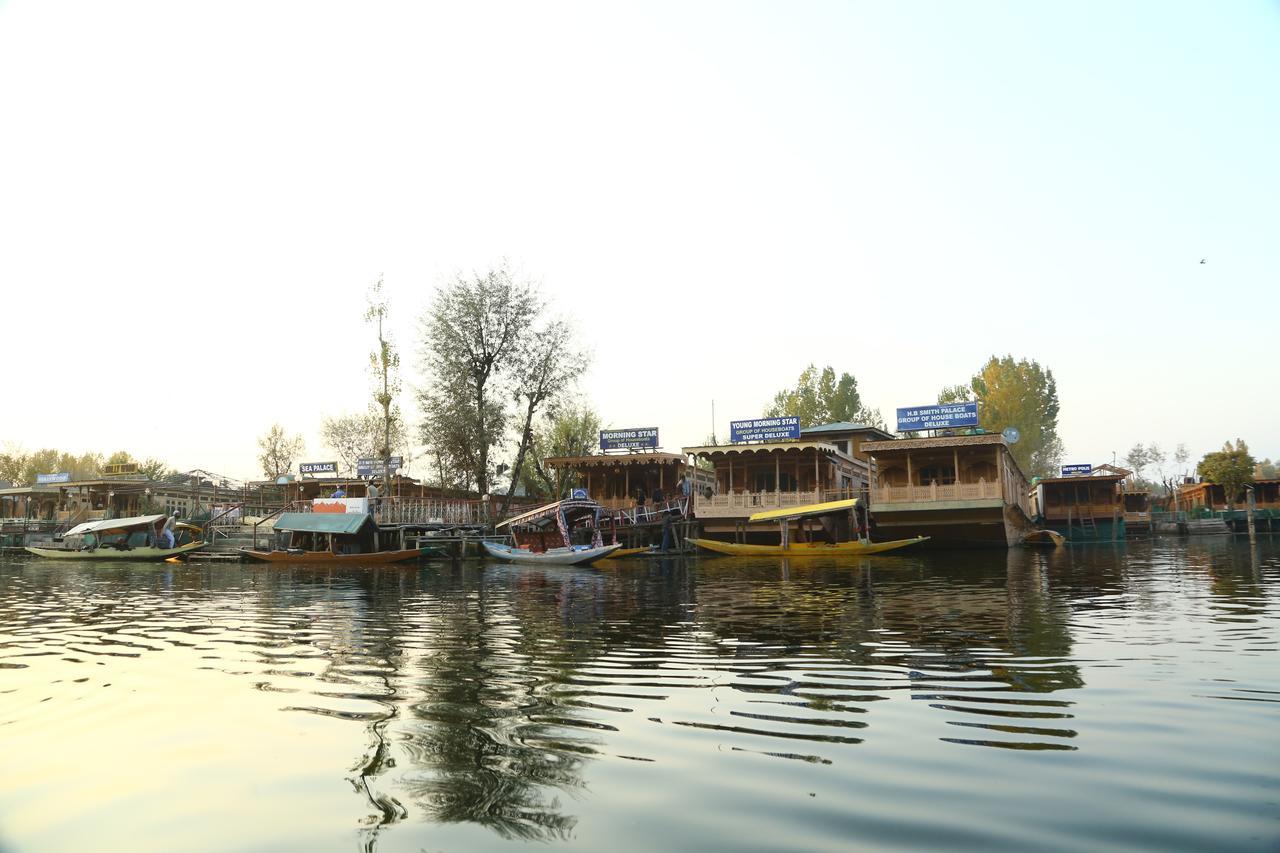 Morning Star Group Of Houseboats Hotel Srīnagar Exterior foto